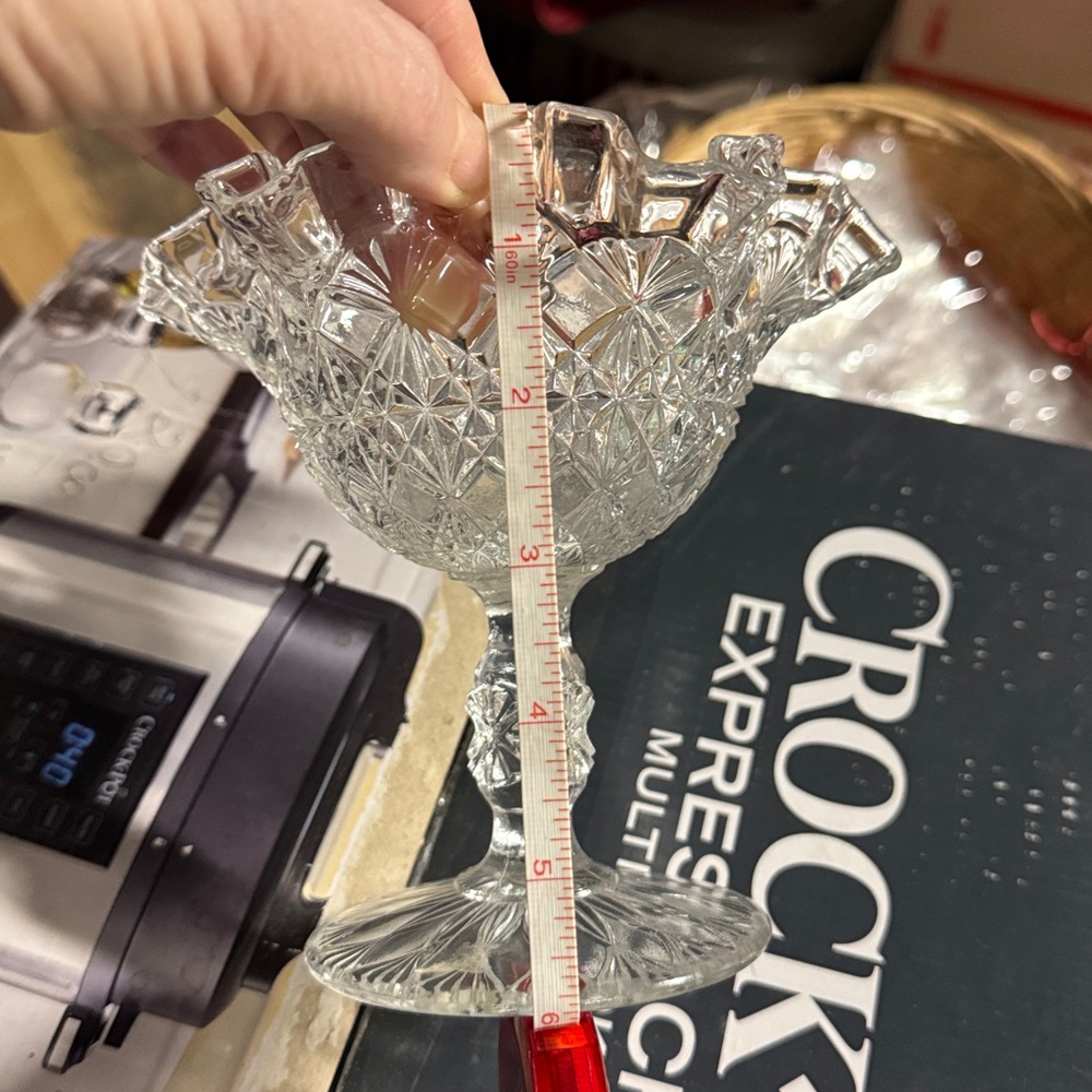 Elegant Crystal Glass Compote - Picture 3 of 4